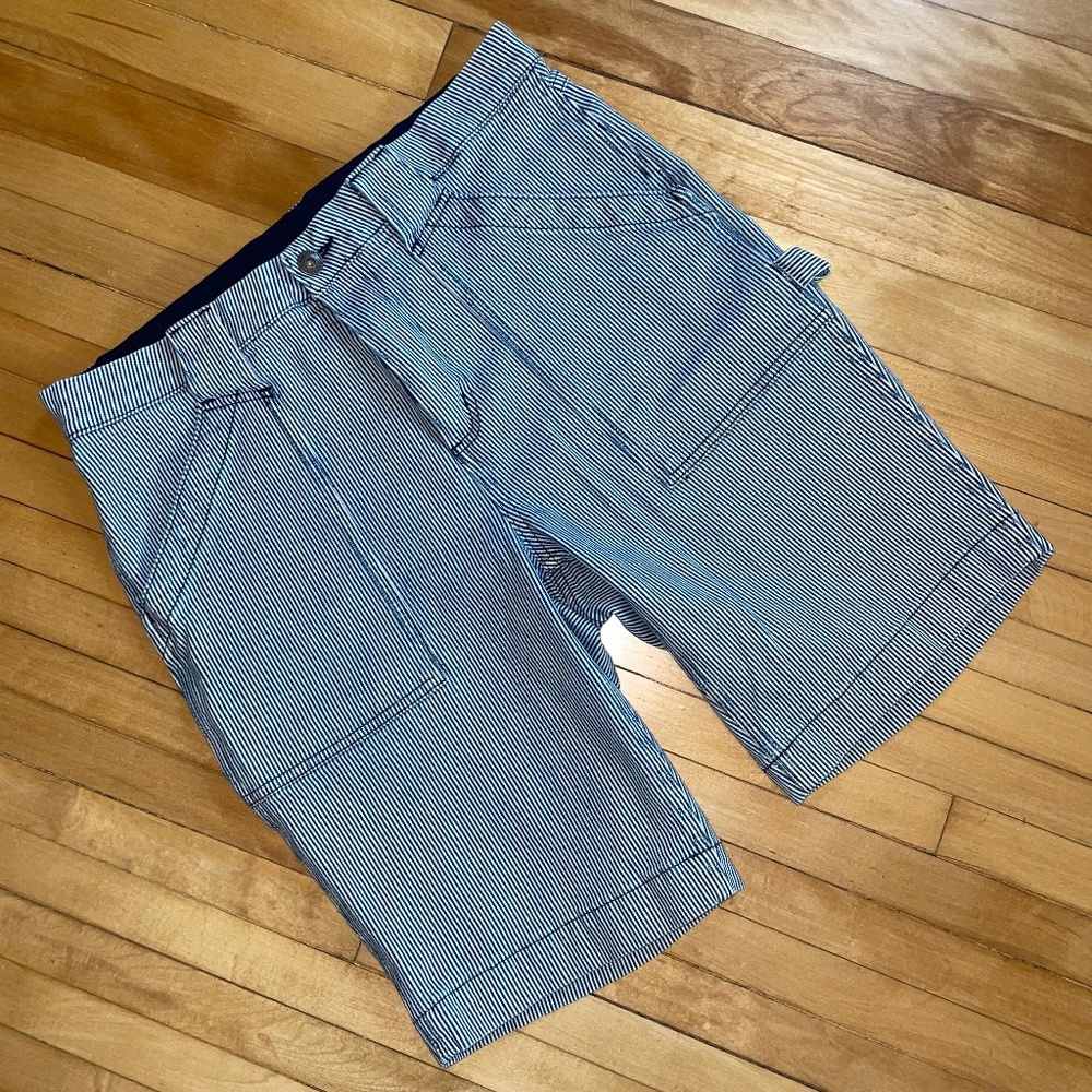 Duluth Trading Co Rootstock Gardening Shorts Bermuda Railroad Striped Pockets